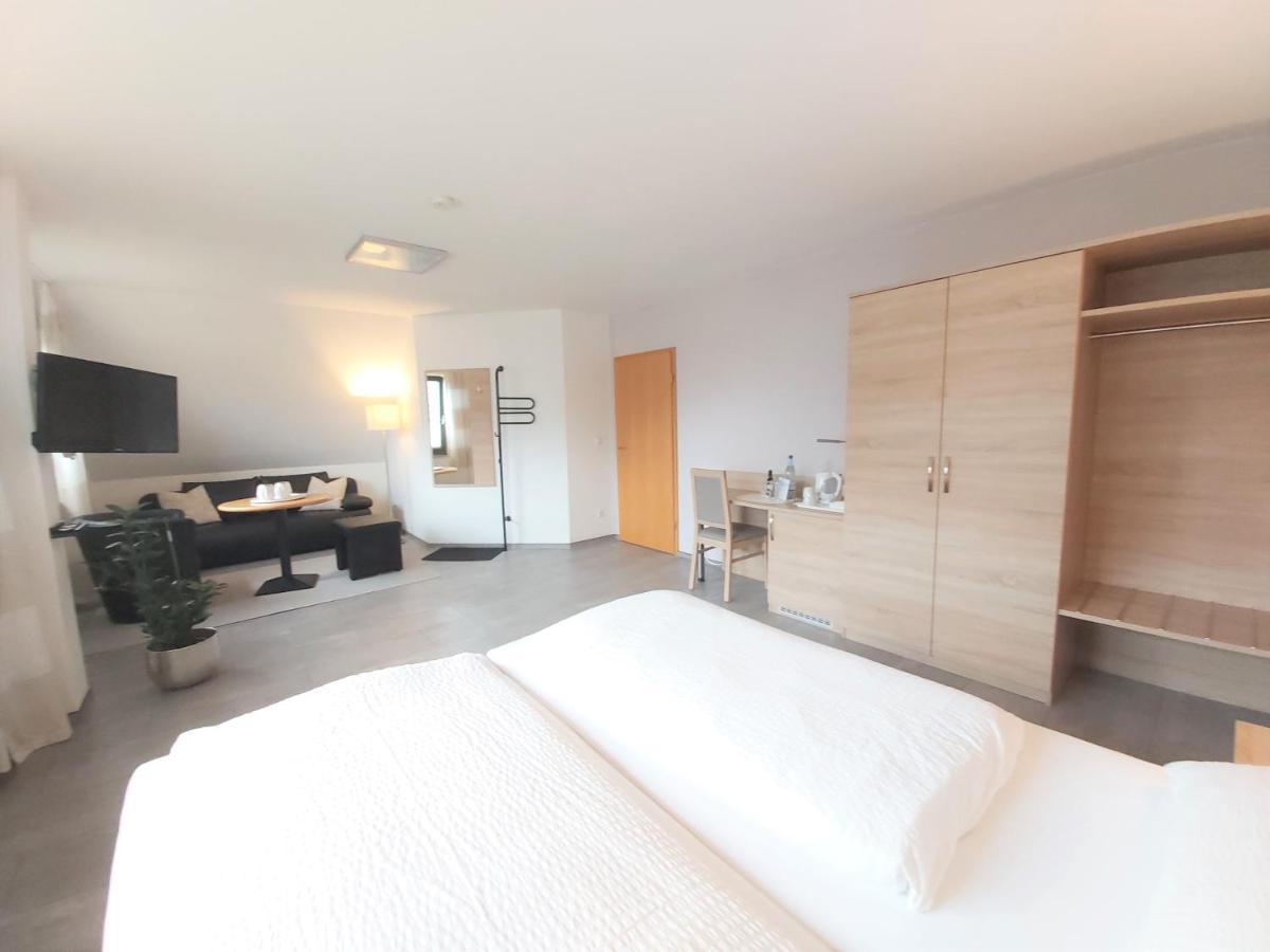 Pension Heuer Brietlingen Екстериор снимка
